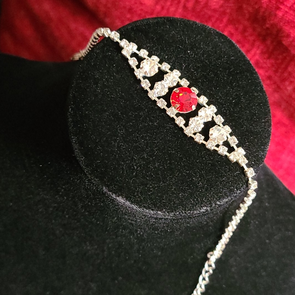 Beutiful set rhinestones necklace and bracelet - Picture 3 of 6